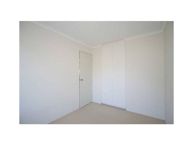 10 Bulrush Drive, Bibra Lake WA 6163