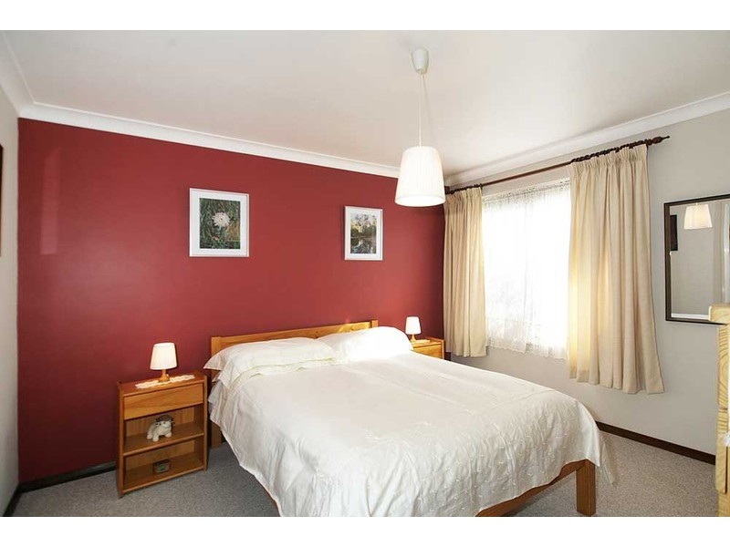 64 Amethyst Crescent, Mount Richon WA 6112