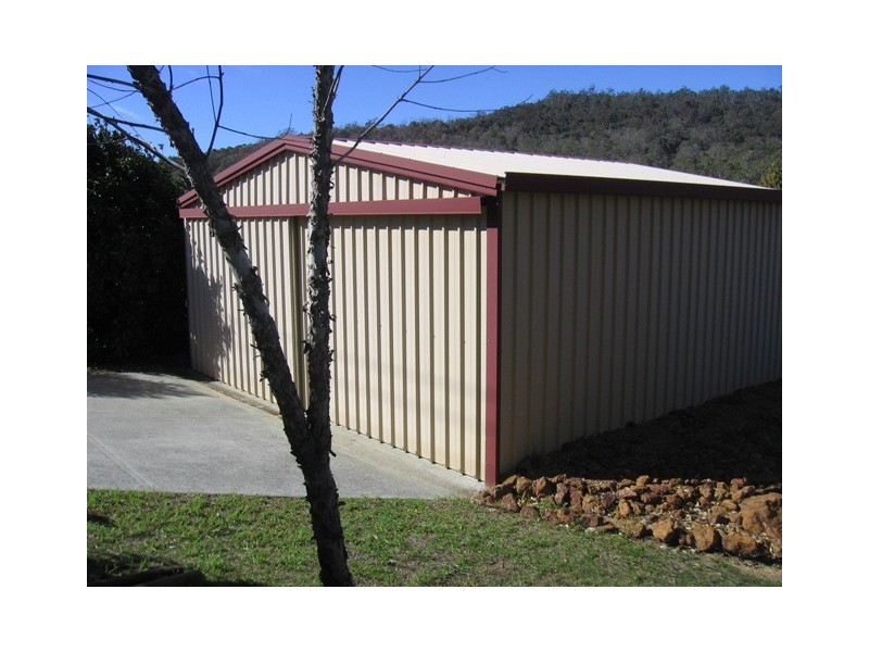 64 Amethyst Crescent, Mount Richon WA 6112