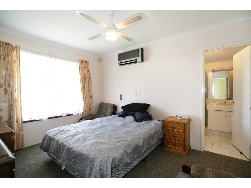 16 Leatherwood Way, Huntingdale WA 6110