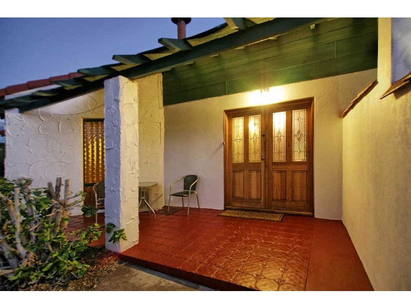 21 Chevalier Way, Thornlie WA 6108