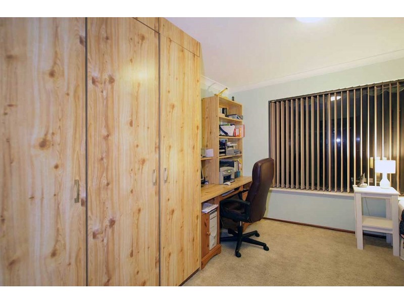 21 Chevalier Way, Thornlie WA 6108