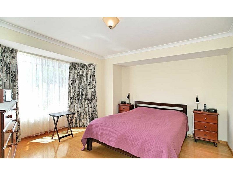 12 Sugarwood Drive, Thornlie WA 6108