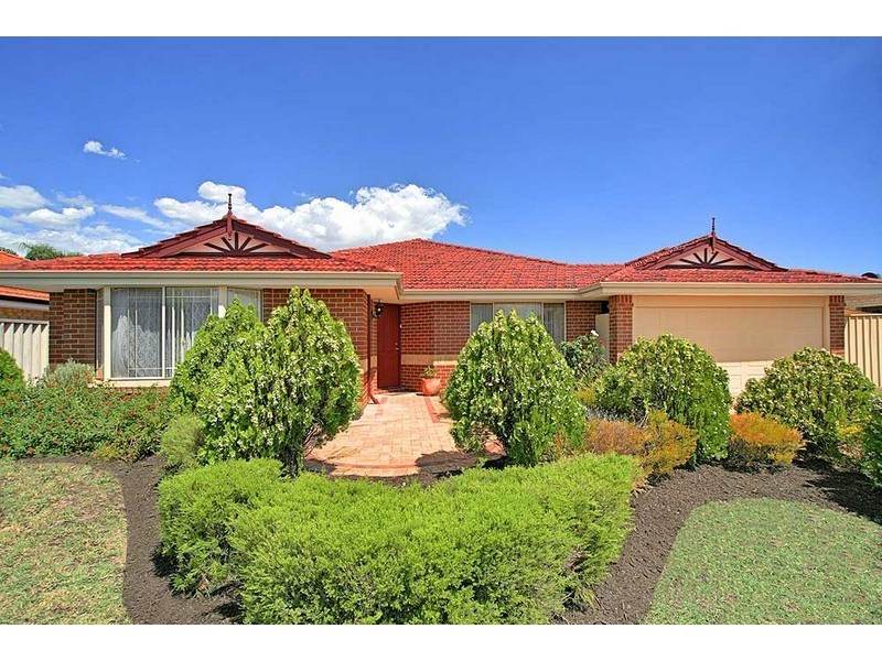 12 Sugarwood Drive, Thornlie WA 6108