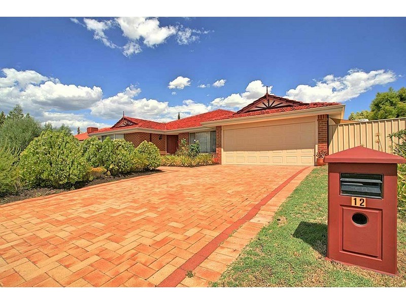 12 Sugarwood Drive, Thornlie WA 6108