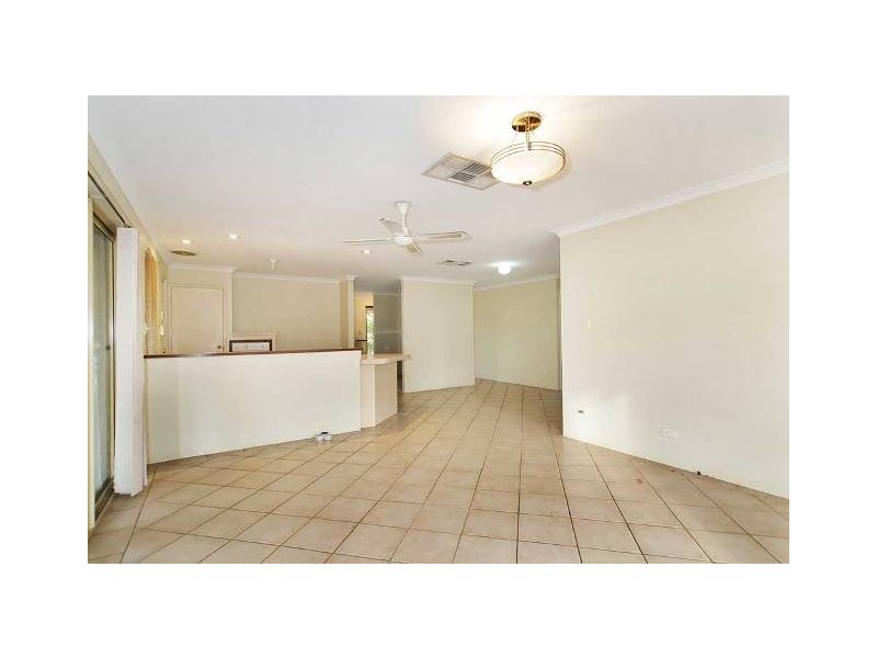 6 Irma Circle, Huntingdale WA 6110