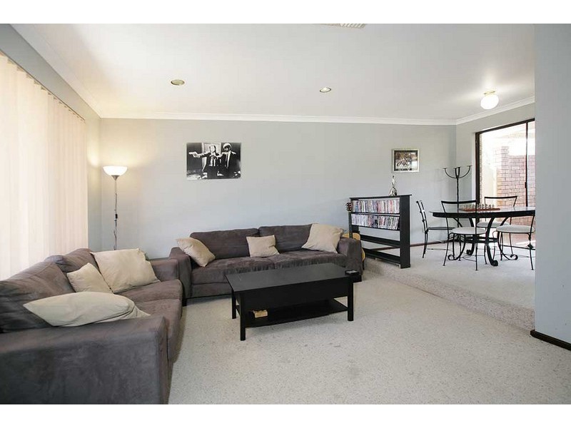 22 Rosemary Court, Huntingdale WA 6110