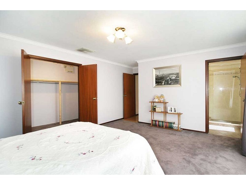 6 Gimlet Place, Thornlie WA 6108