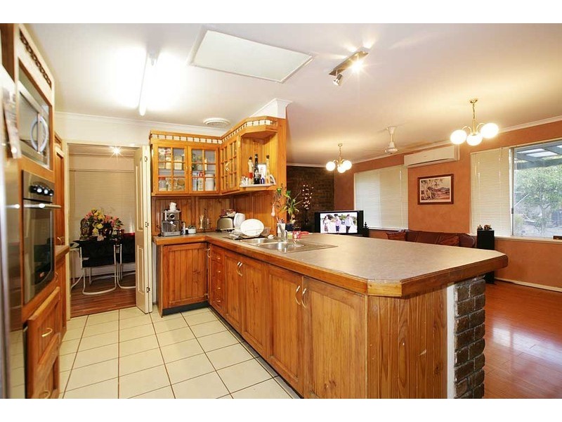 5 Dobell Street, Huntingdale WA 6110