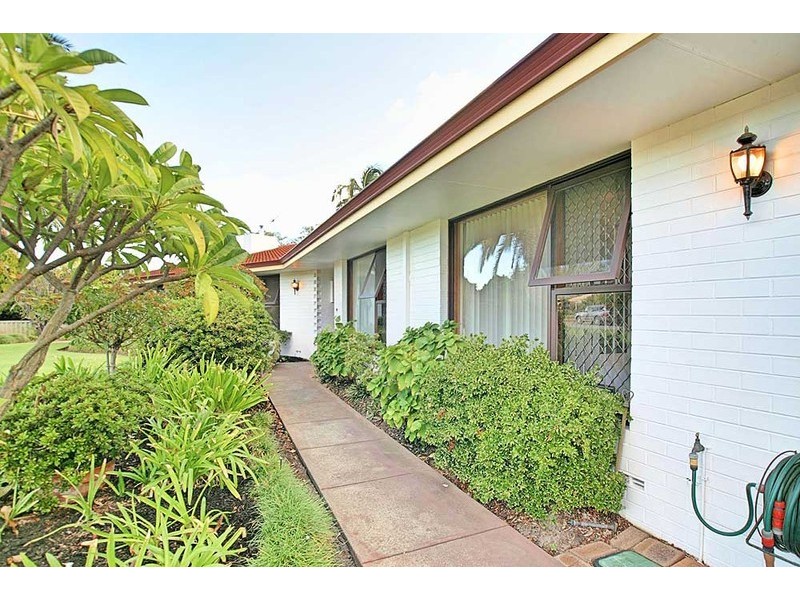 14 Reach Place, Huntingdale WA 6110