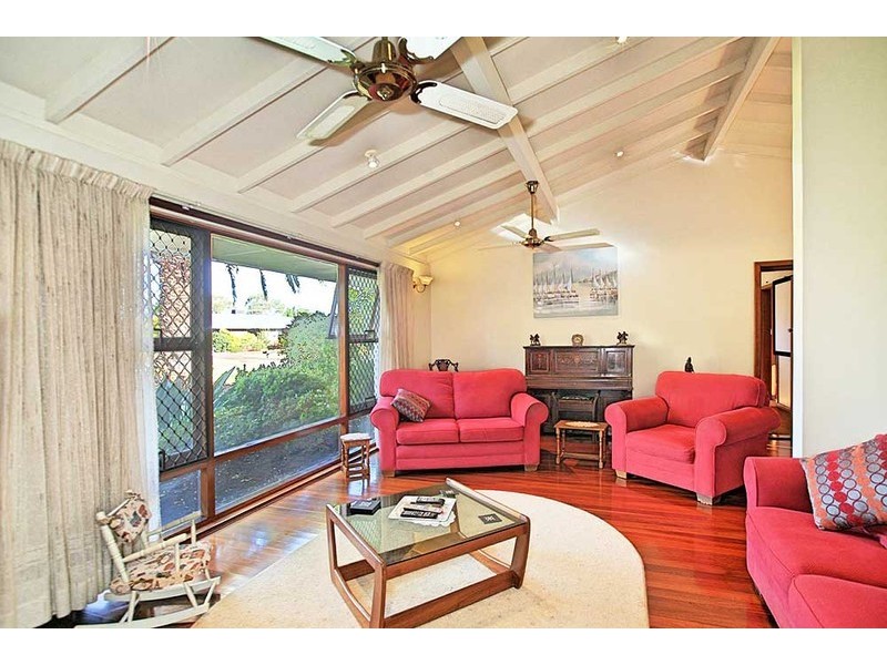 14 Reach Place, Huntingdale WA 6110