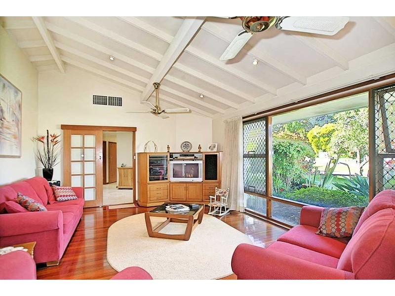 14 Reach Place, Huntingdale WA 6110