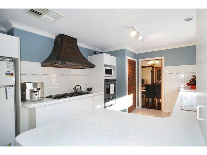 14 Reach Place, Huntingdale WA 6110