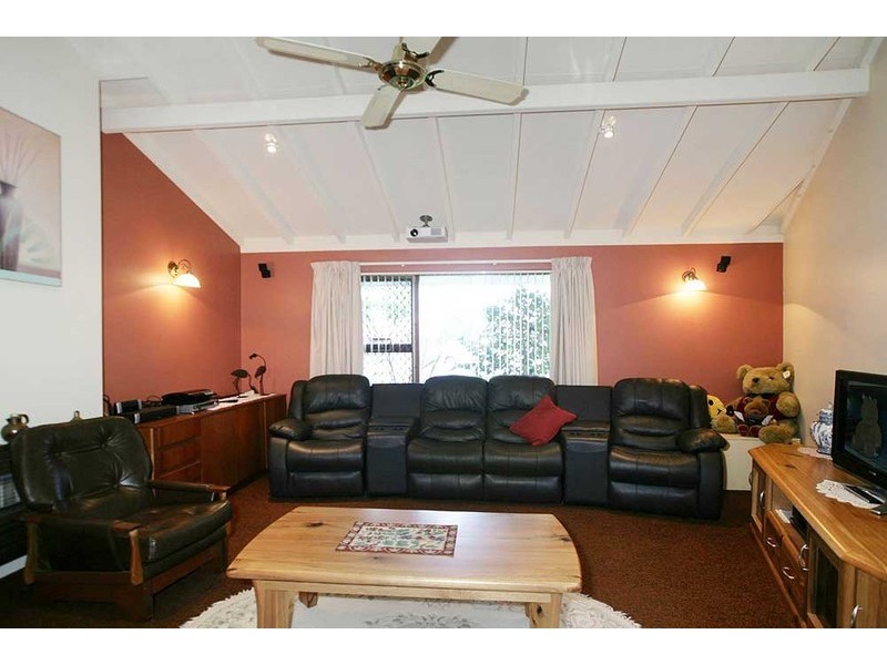 14 Reach Place, Huntingdale WA 6110