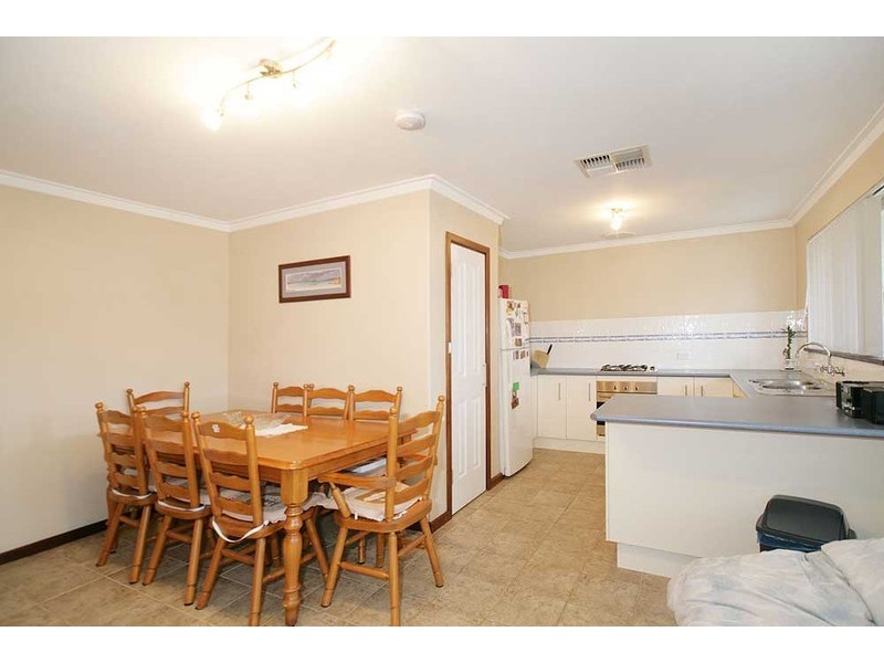 11 Cardington Way, Huntingdale WA 6110