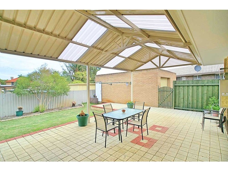 11 Cardington Way, Huntingdale WA 6110