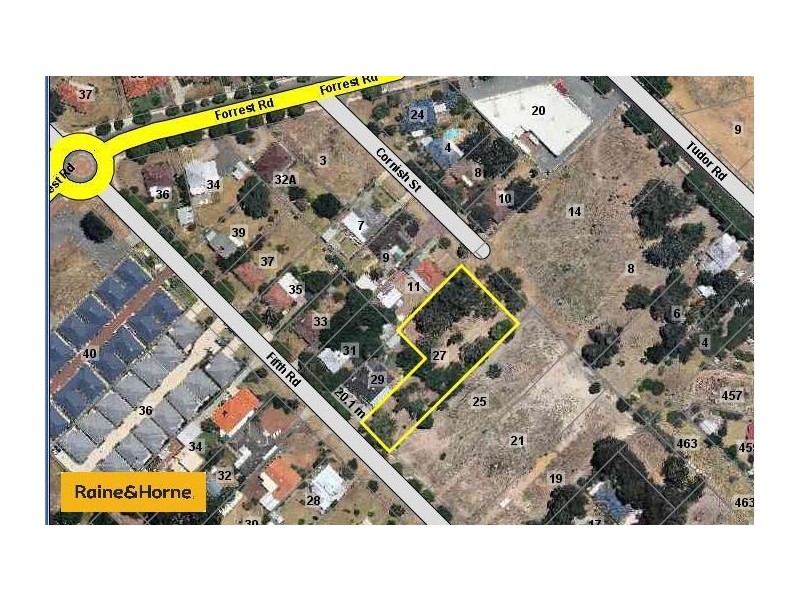27 Fifth Road, Armadale WA 6112