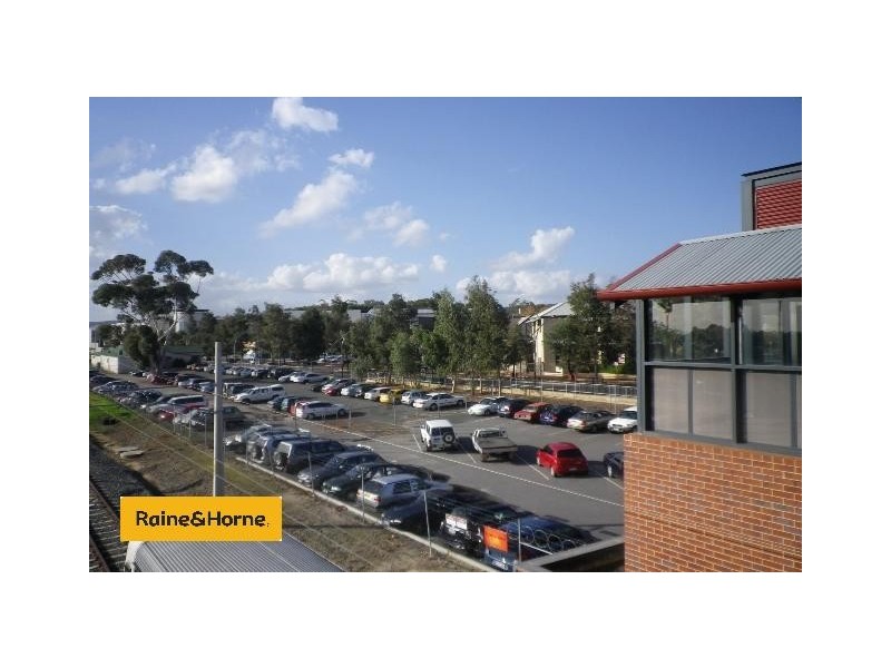 27 Fifth Road, Armadale WA 6112