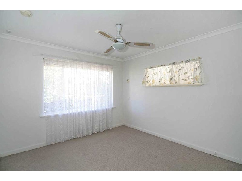 6 Meyrick Way, Langford WA 6147