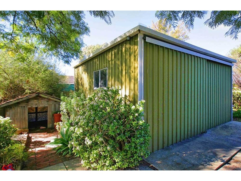 6 Meyrick Way, Langford WA 6147