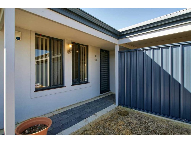 16 Kemshall Way, Maddington WA 6109