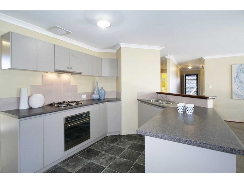 16 Kemshall Way, Maddington WA 6109