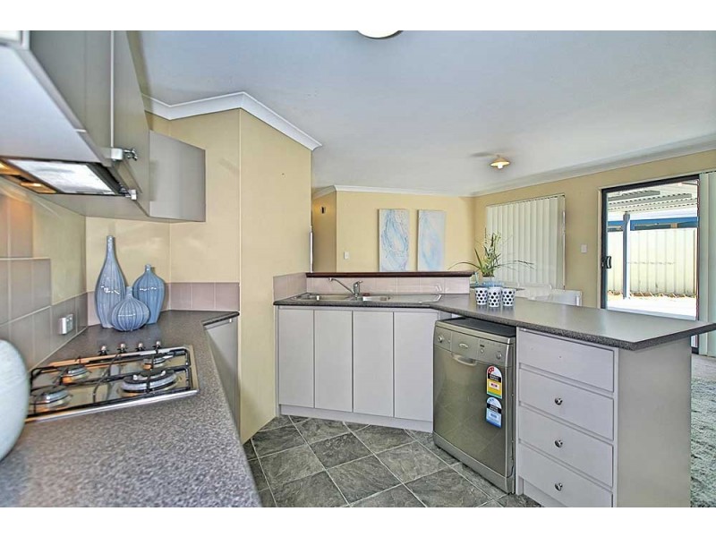 16 Kemshall Way, Maddington WA 6109