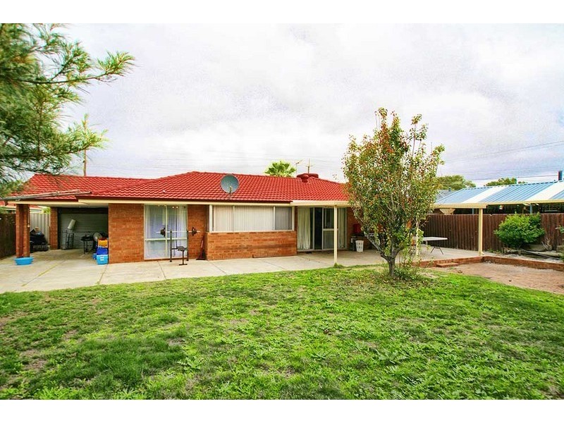 42 Huntingdale Road, Huntingdale WA 6110