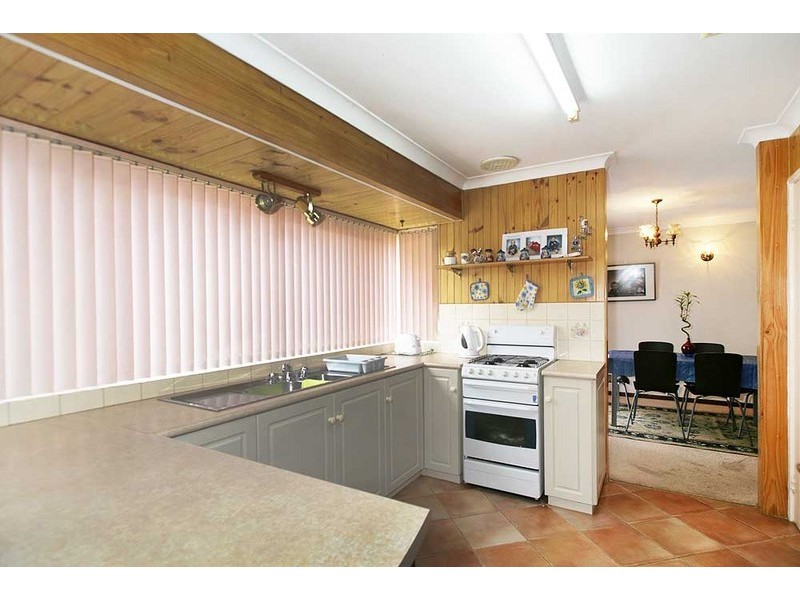 42 Huntingdale Road, Huntingdale WA 6110