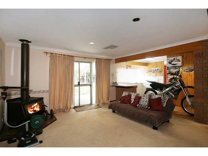 42 Huntingdale Road, Huntingdale WA 6110