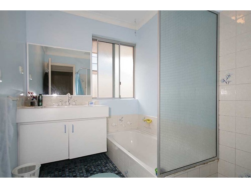 42 Huntingdale Road, Huntingdale WA 6110