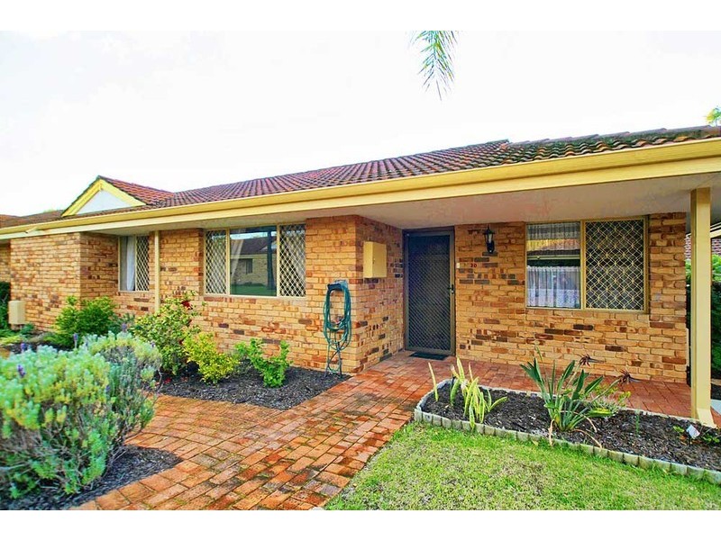 20/24 Southdown Place, Thornlie WA 6108