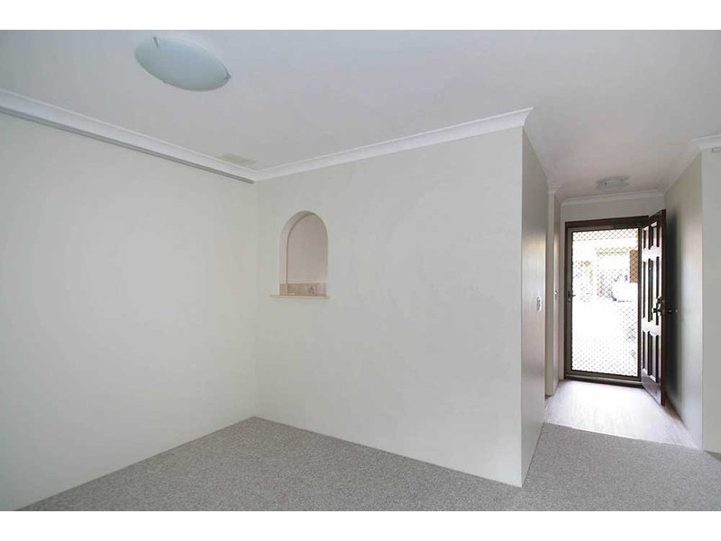 20/24 Southdown Place, Thornlie WA 6108