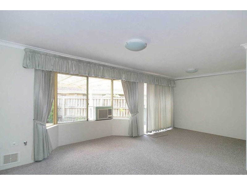 20/24 Southdown Place, Thornlie WA 6108