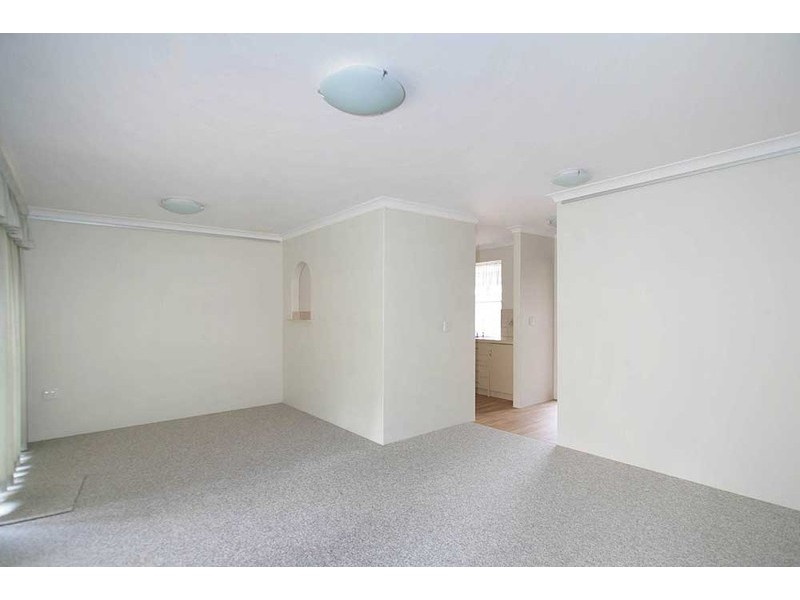 20/24 Southdown Place, Thornlie WA 6108