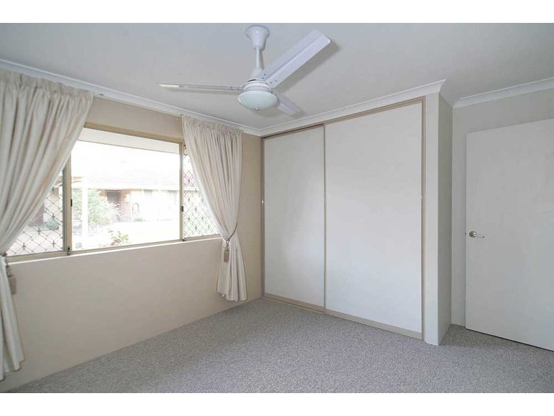 20/24 Southdown Place, Thornlie WA 6108