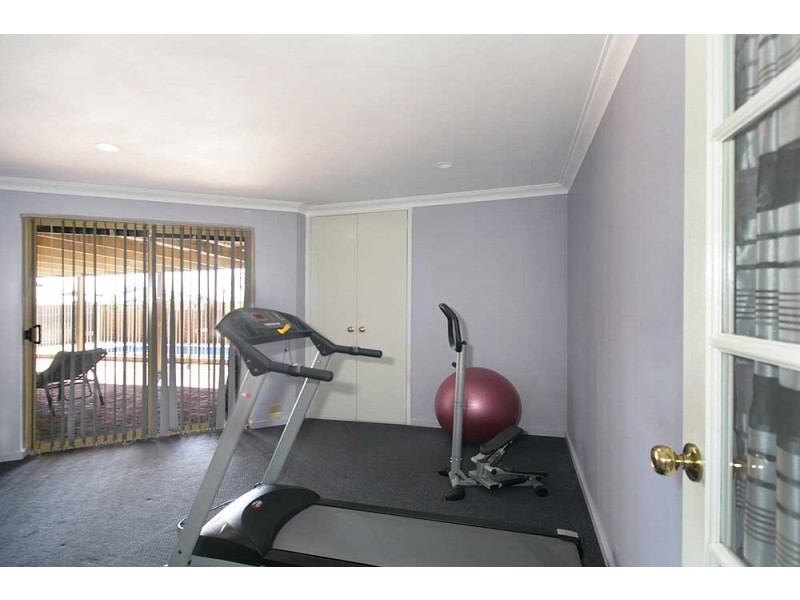 3 Boongala Cct, Canning Vale WA 6155