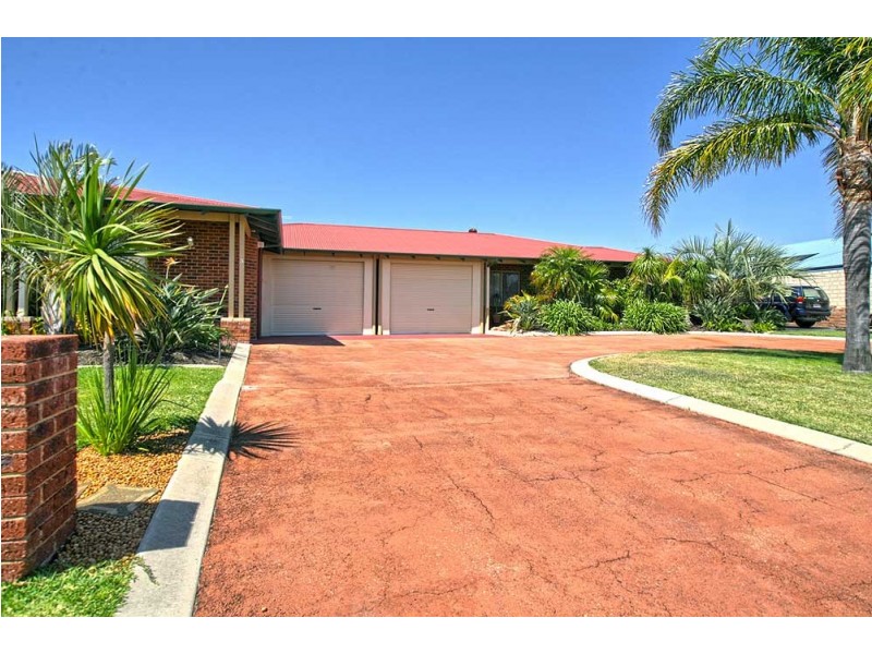 3 Boongala Cct, Canning Vale WA 6155