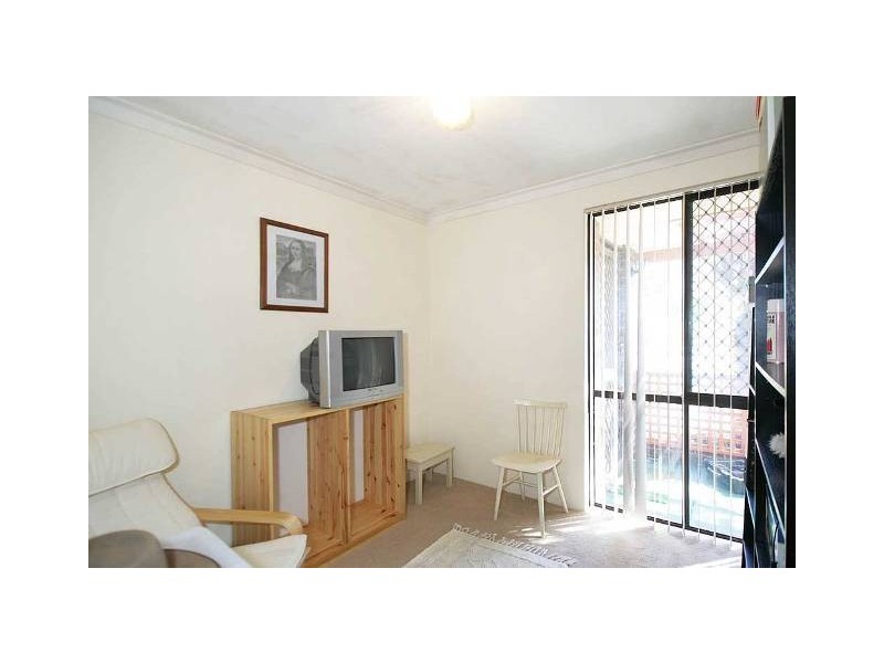 84 Hume Road, Thornlie WA 6108