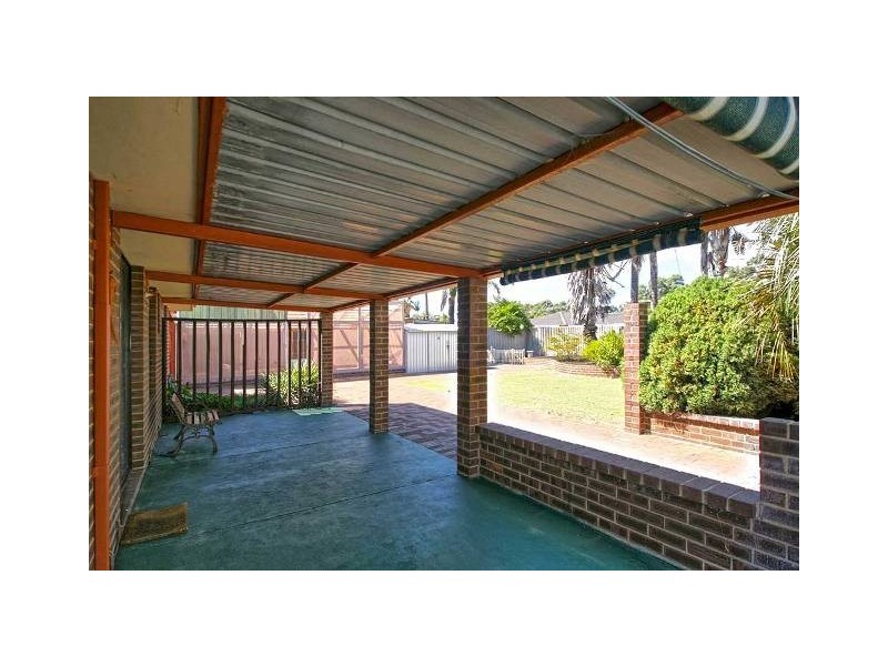 84 Hume Road, Thornlie WA 6108