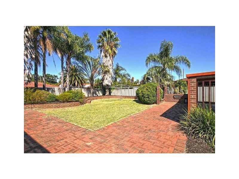 84 Hume Road, Thornlie WA 6108