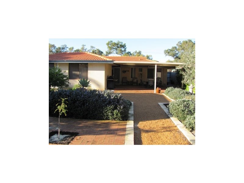 35 James Street, Gosnells WA 6110