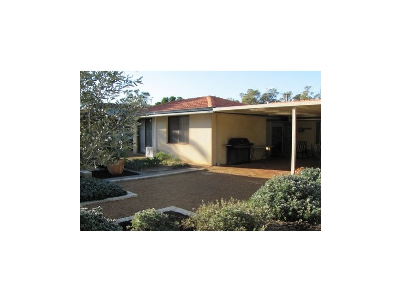 35 James Street, Gosnells WA 6110