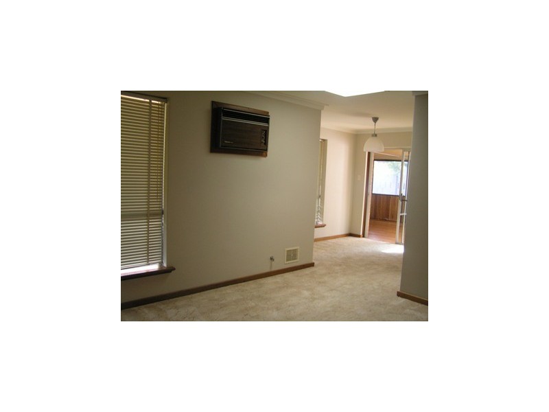 49 Regency Drive, Thornlie WA 6108