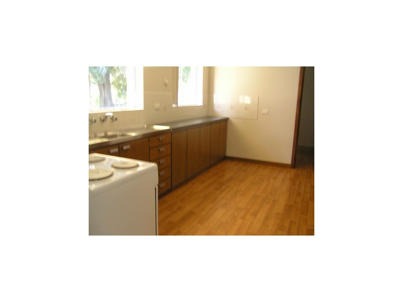 49 Regency Drive, Thornlie WA 6108