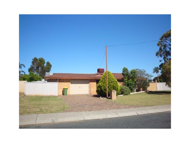 2 Golden Crescent, High Wycombe WA 6057