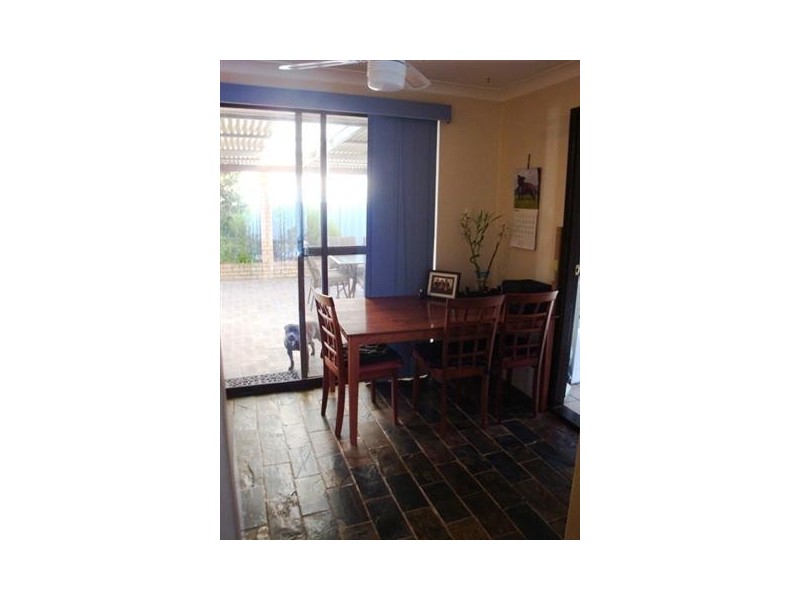 2 Golden Crescent, High Wycombe WA 6057