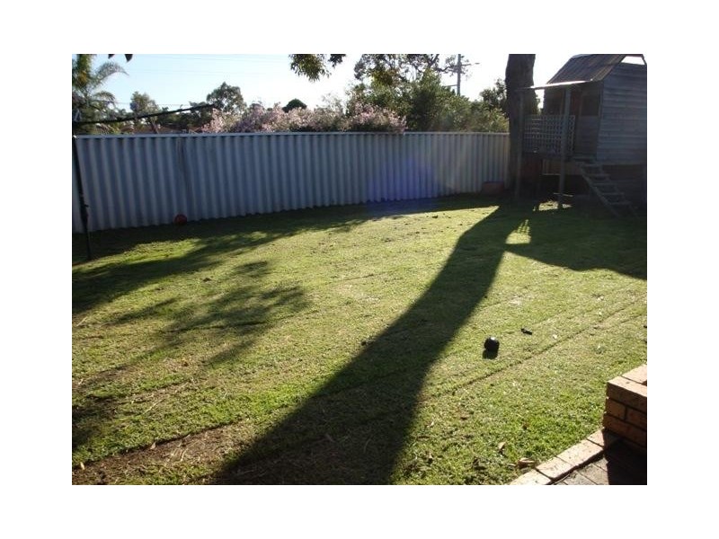 2 Golden Crescent, High Wycombe WA 6057