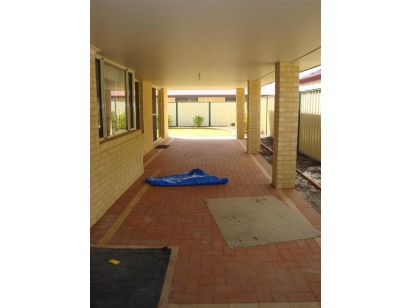 8 Oxburgh Link, Success WA 6164