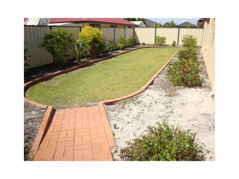 8 Oxburgh Link, Success WA 6164